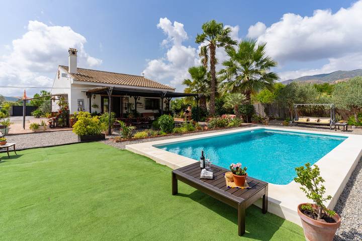 Casa de vacaciones para 6 personas, con jardín en Álora