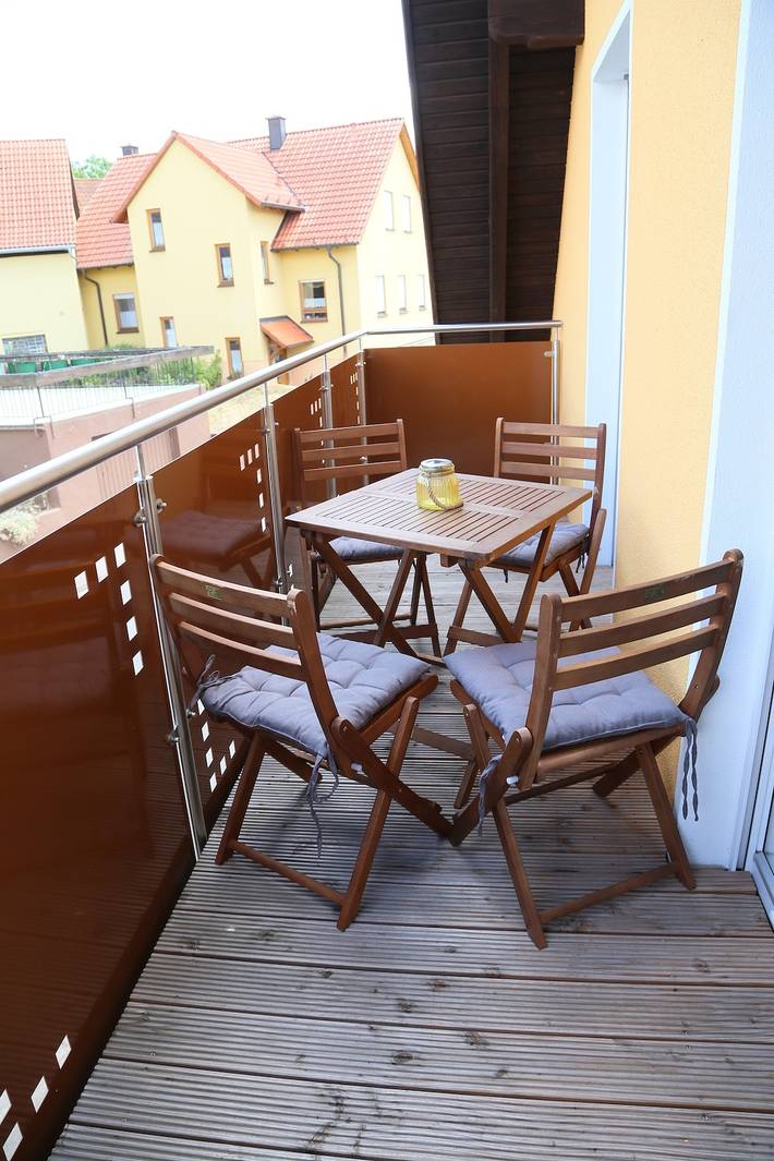 Ganze Wohnung, Ferienwohnung Memmel - Ferienwohnung Memmel - neu renoviert mit Balkon in Sulzfeld, Rhön-Bayern