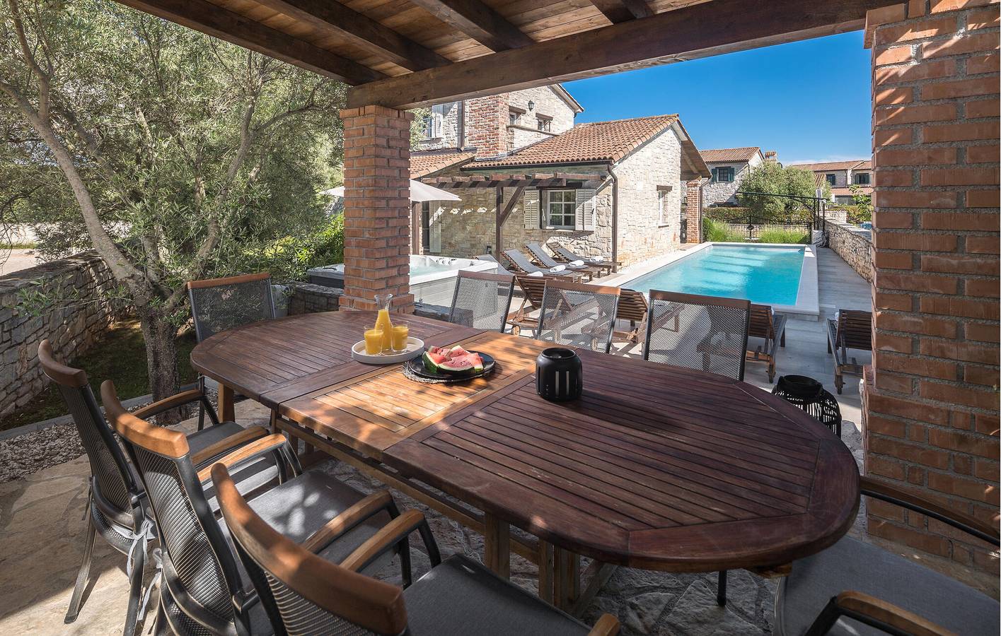 Ferienhaus für 8 Personen mit Terrasse in Općina Višnjan, Zentralistrien