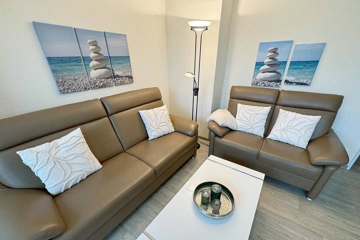 Ferienwohnung für 4 Personen, mit Balkon in Neuharlingersiel - 3