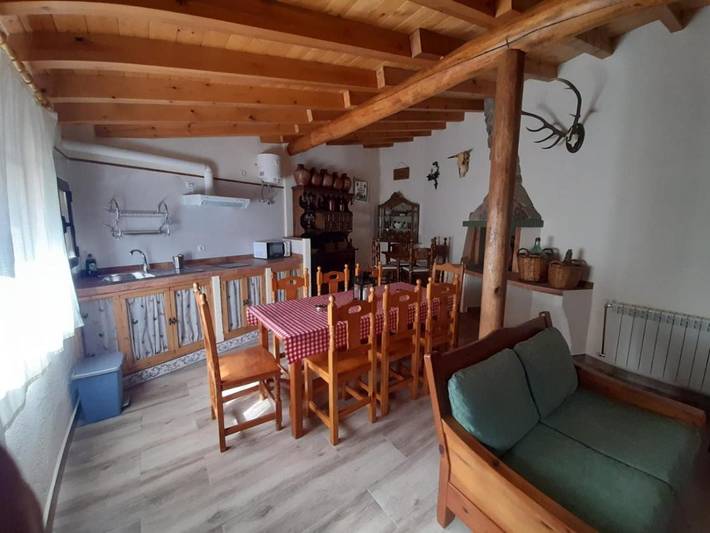 Casa de vacaciones para 6 personas, con vistas y jardín, Se admiten mascotas en Alto Tormes - 3