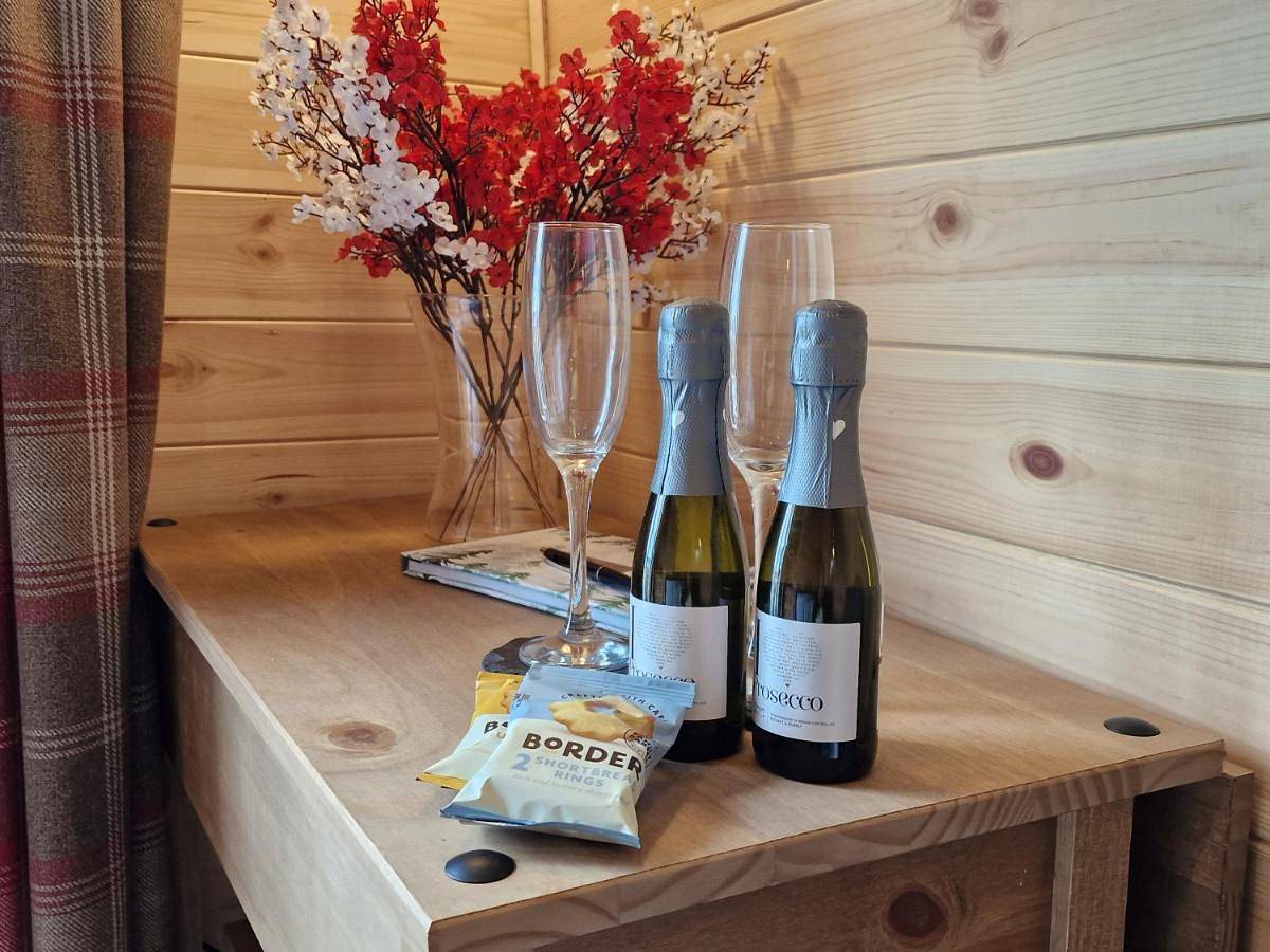 Rowan Gorgeous Glamping Hideaway in Highlands