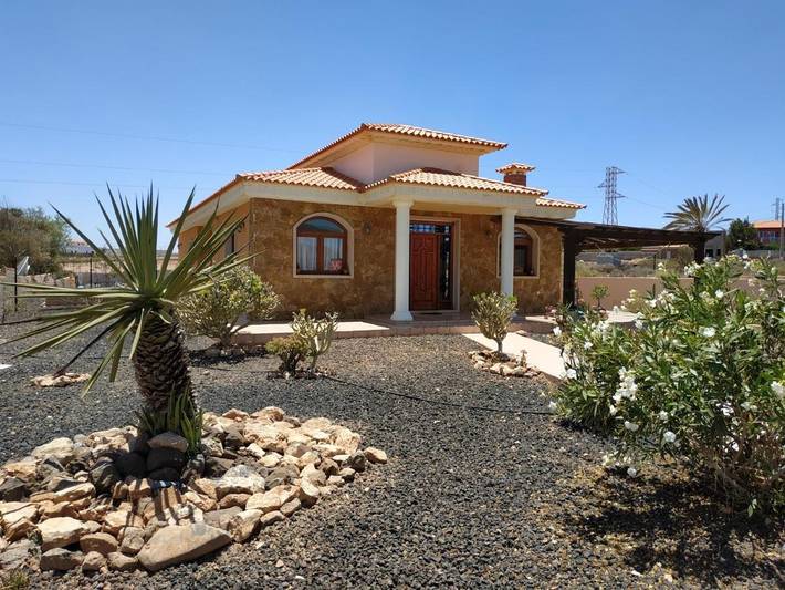 Casa rural para 6 personas, con vistas además de jardín y piscina en Antigua - 2