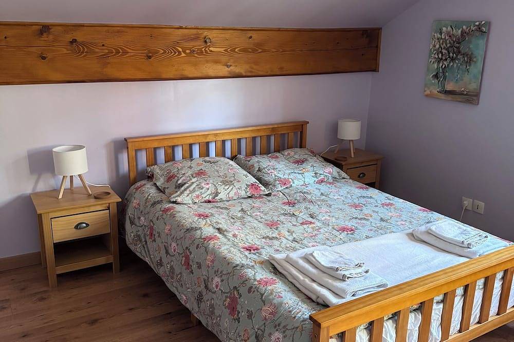 Family House 200m² Mountain View - 4 Bedrooms + Studio - Large Garden in Saint-Martin-d'Uriage, Nationalpark Écrins
