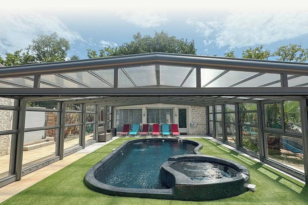 Le logis de la castagne in Caumont-sur-Durance, Vaucluse