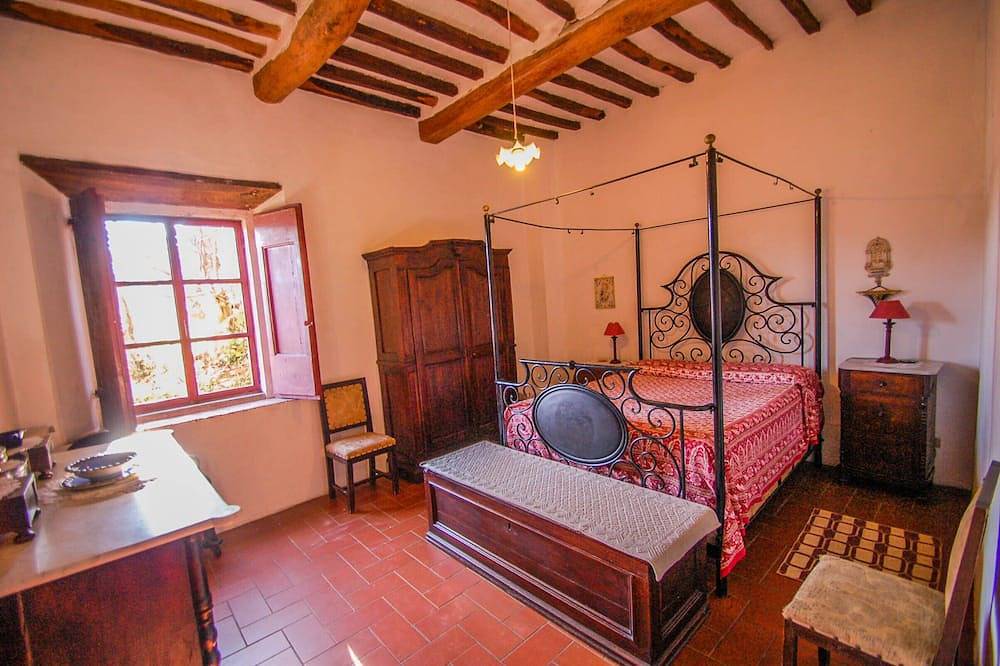 Freistehende Villa mit privatem Pool 35km von Pisa und Meer. Panoramablick!!! in Buti, Pisa Provinz