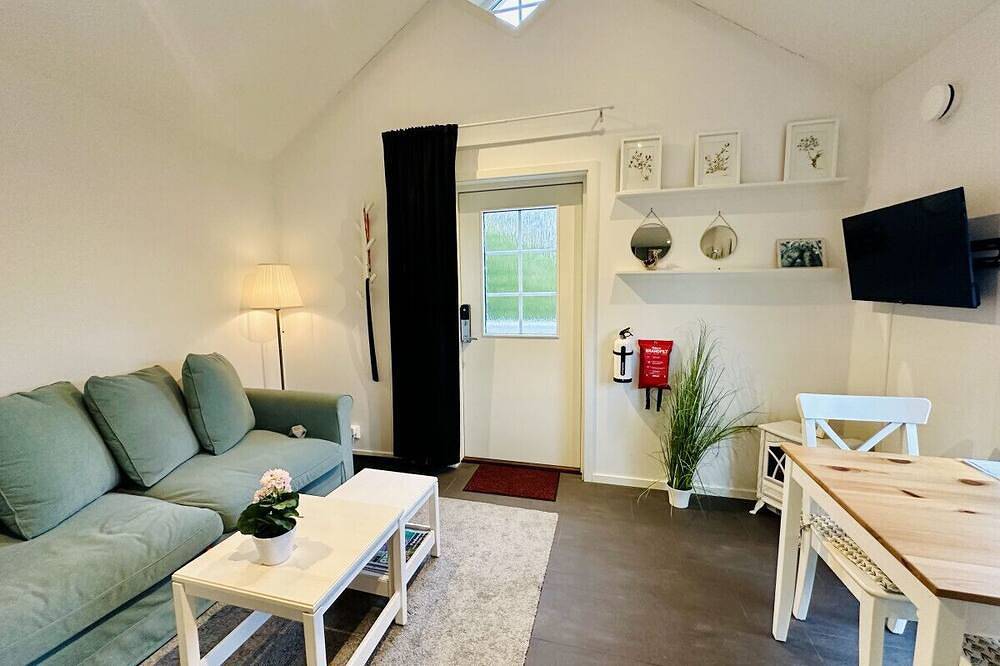 Private mini-villa with patio in Katrineholm, Södermanland