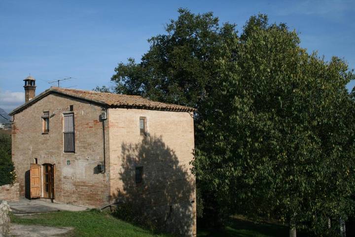 Location de vacances pour 7 personnes, avec Jardin et Vue à Olvan