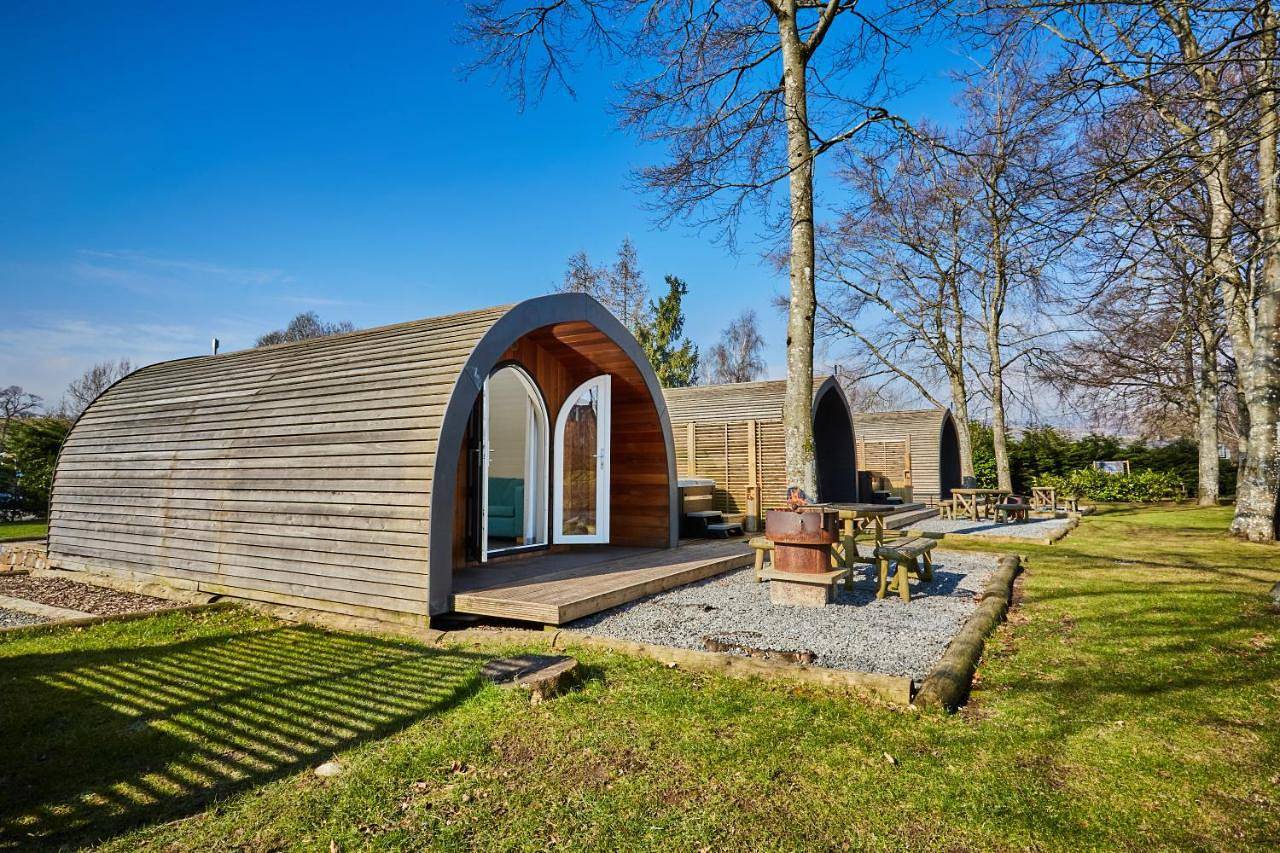 Superior Ensuite Pod Wood Fired Hot Tub Pet Friendly in Crieff, Perthshire