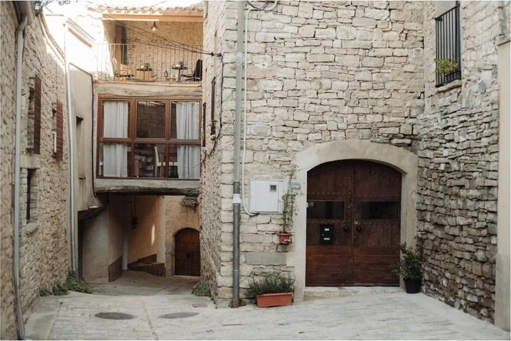 Casa rural para 10 personas, con Balcón y Terraza además de Jardín y Vistas en Segarra