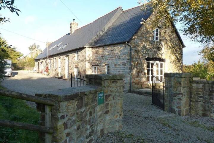 Location de vacances pour 5 personnes, avec Terrasse et Jardin à Lonlay-l'Abbaye