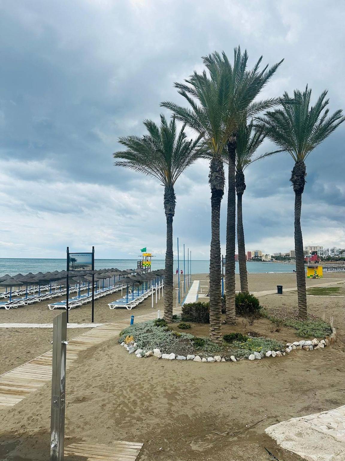 Entire apartment, Holiday apartment for 4 people with balcony in Benalmádena Costa, Benalmádena