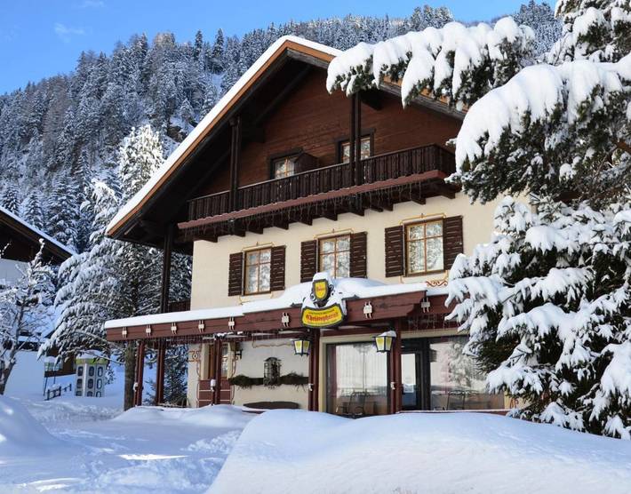 Ferienhaus für 2 Personen, mit Balkon und Terrasse sowie Garten und Ausblick