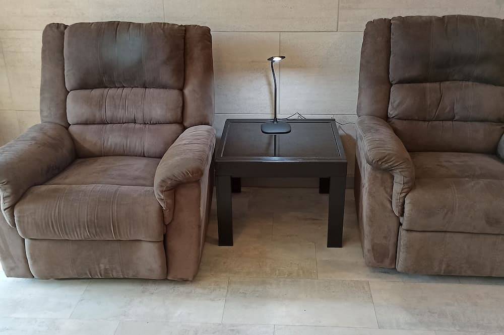 Maisonnette Avec Jardinet au Calme Très Proche des Commerces in Vaison-la-Romaine, Parc naturel régional du Mont-Ventoux