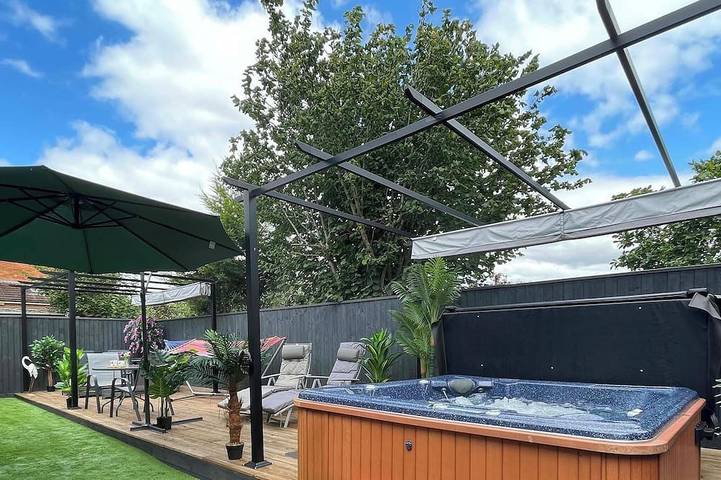 Bungalow for 5 people, with Terrace and Garden in Bournemouth