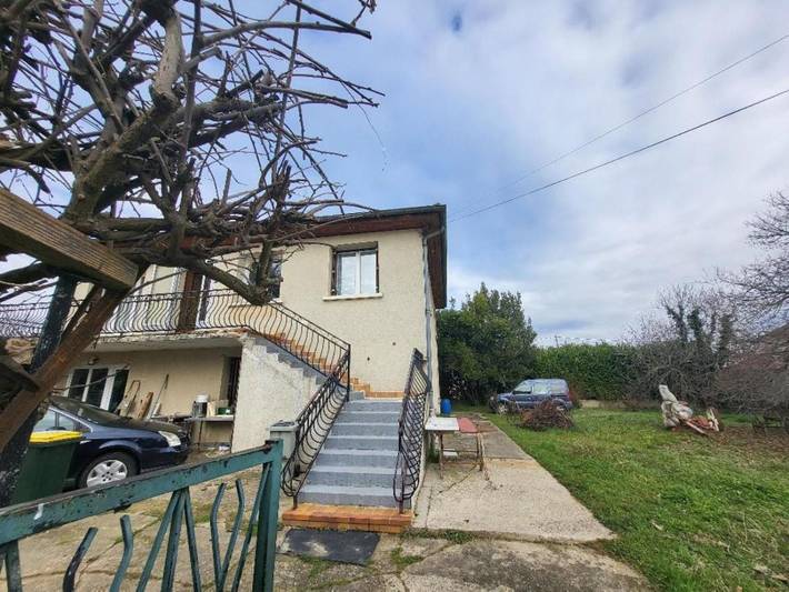 Appartement de vacances pour 8 personnes, avec balcon et jardin