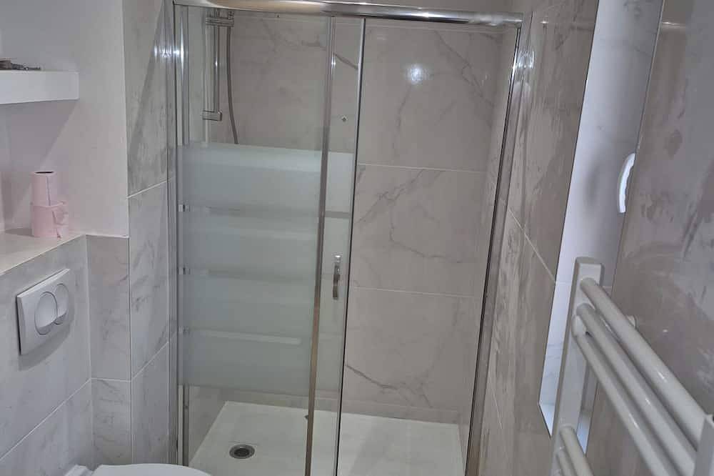 Apartamento entero, New 4-person studio in the heart of Beuil village - Beuil/Valberg ski area in Beuil, Nizza Region