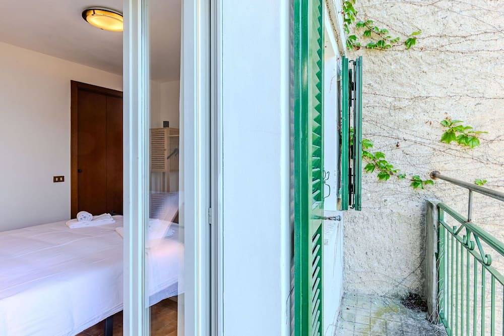 Prachtig vrijstaand vakantiehuis met Wifi, Tv, patio, panorama en huisdieren toegestaan in Dervio, Westelijke Orobie-Alpen