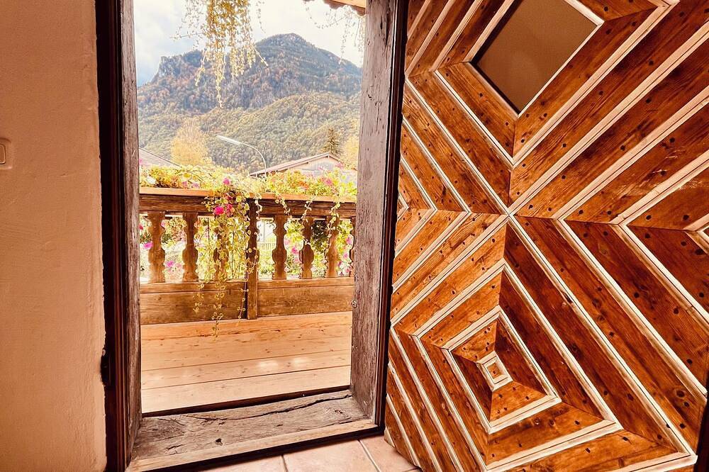 Ganze Wohnung, Ferienwohnung Wendelstein, 180qm mit Balkon, für max. 8 Personen in Wendelstein, Brannenburg