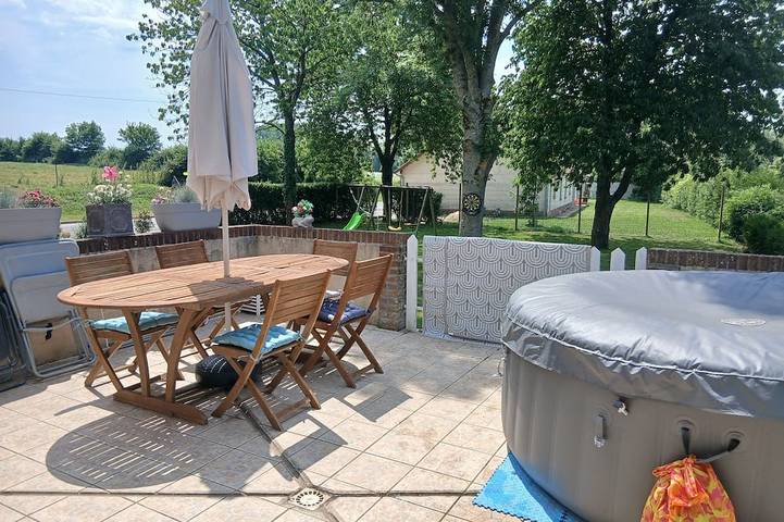 Location de vacances pour 7 personnes, avec Jacuzzi et Jardin à Le Meillard