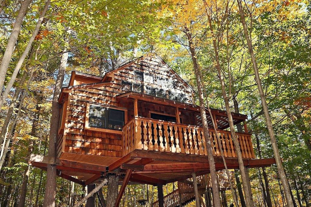 Unique Treehouse Near Mt Sunapee in Newbury (NH), Lake Sunapee