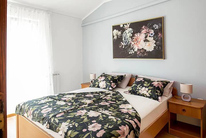 Ferienwohnung für 2 Personen, mit Balkon in Sibenik - 3