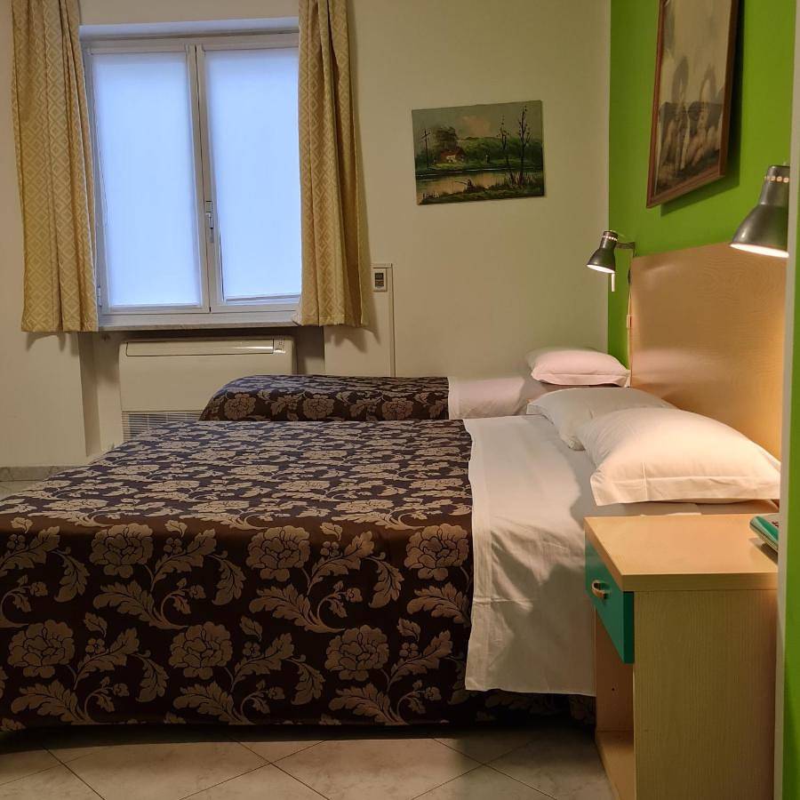 Hotel Giardino del Sole in Savone (Ville), Savona