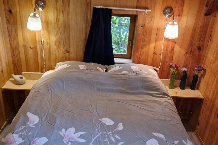 Location de vacances pour 4 personnes, avec piscine ainsi que jacuzzi et jardin à Douzains - 3