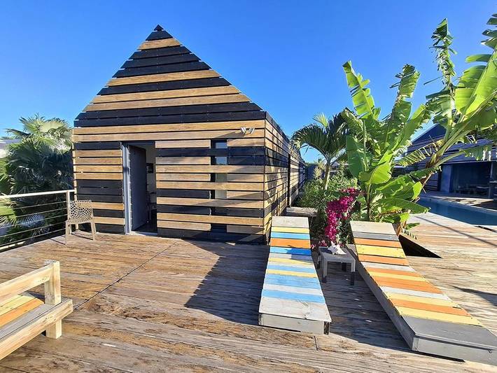 Apartamento de vacaciones para 2 personas, con terraza y vistas además de piscina y jardín, Se admiten mascotas - 1