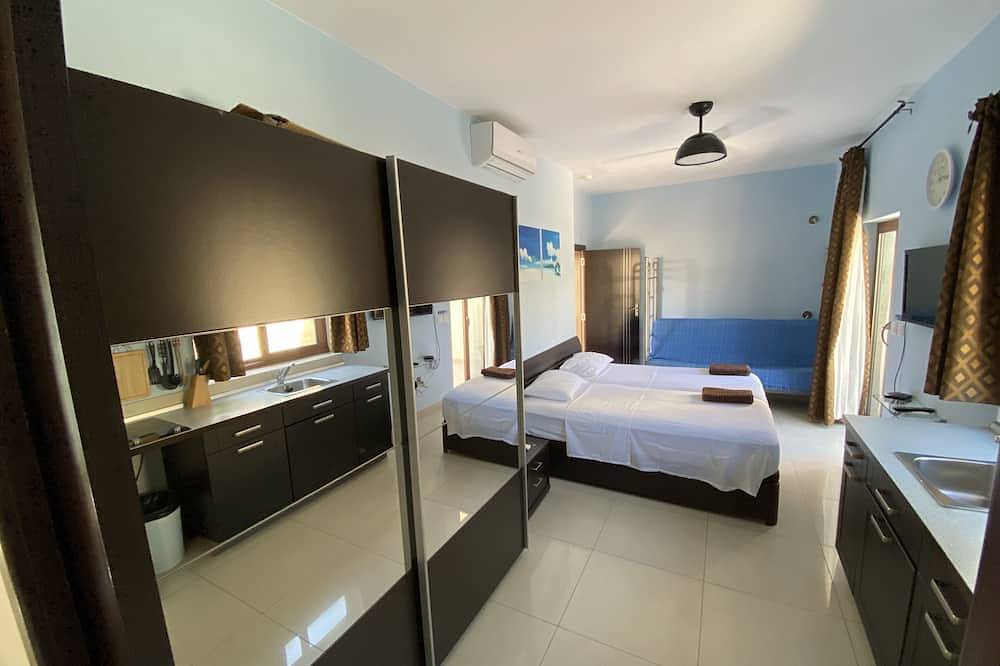 Entire apartment, Studio in a House with character in Tas-Sliema, Malta Island