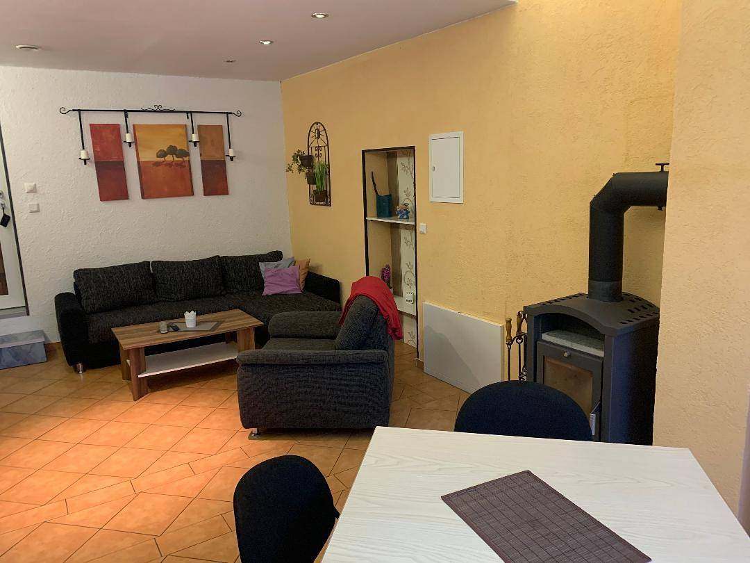 Ganze Ferienwohnung, Wohnung in Amt Creuzburg mit Terrasse und Garten in Frankenroda, Werratal