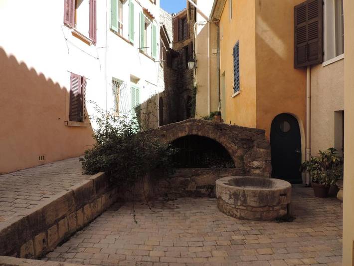 Gîte pour 4 personnes, avec vue à Ceyreste - 3