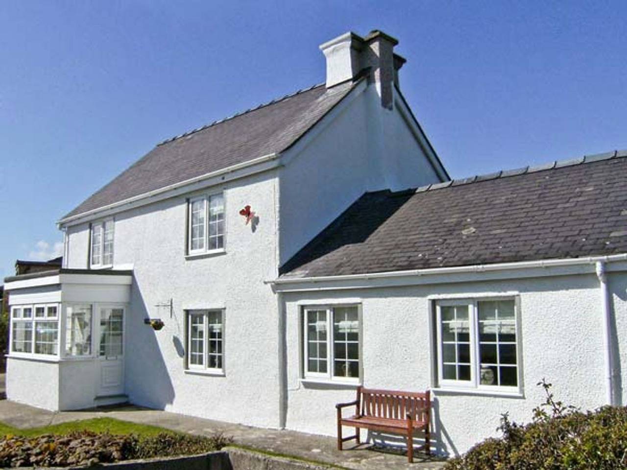 Tyddyn Gyrfa Cottage in Cemaes, Isle of Anglesey