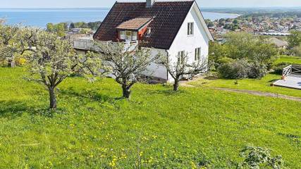 Ferienhaus für 5 Personen, mit Garten und Ausblick, mit Haustier in Bastad