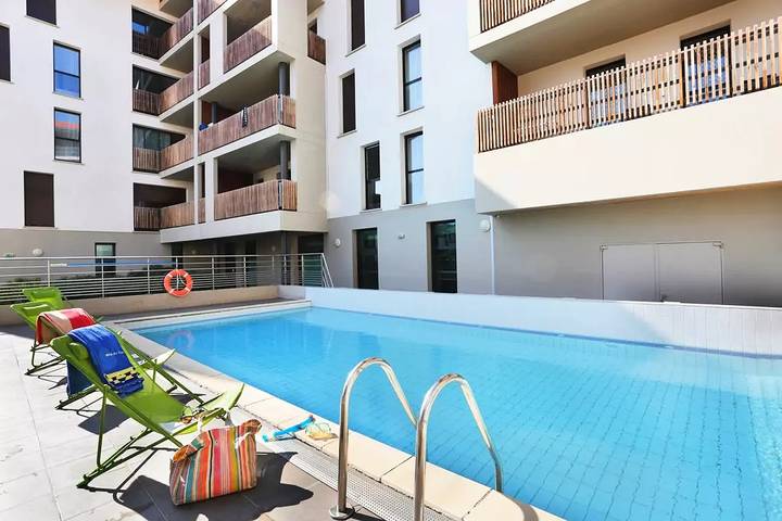 Gîte pour 4 personnes, avec piscine, animaux acceptés dans Plage De La Savane - 3