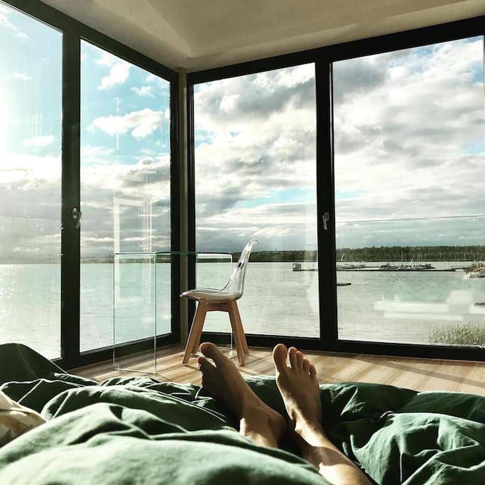Ferienhaus für 4 Personen, mit Terrasse und Garten sowie Seeblick und Ausblick in Neukieritzsch