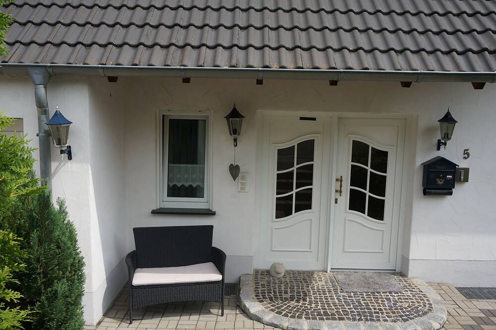 Neuwertiges Efh für 6 Pers. mit Garage in mittelbarer Nähe zum Sorpesee in Langscheid, Sundern
