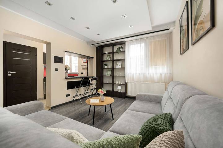 Apartamento vacacional entero, Atmospheric Studio with Projector | Old Town, 200 m to the Market Square in Breslavia, Lower Silesia