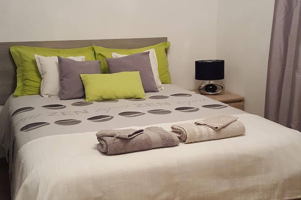 Appartement entier, Beautiful T3, sea view terrace, near beach in Sausset-les-Pins, Région d'Istres