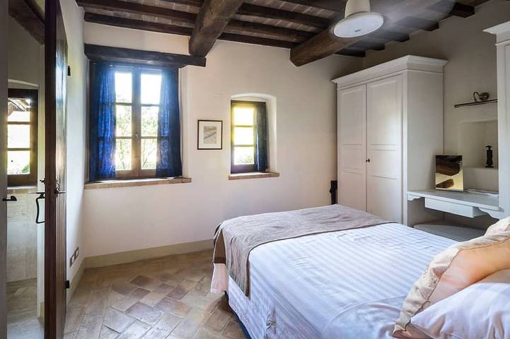 Villa Condotti - Cinco Habitaciones Villa, Capacidad 12 in Montone (Italia), Valtiberina