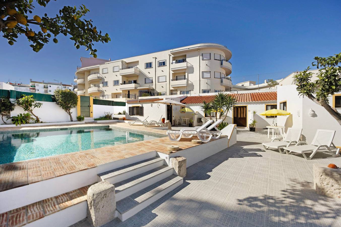 Appartement entier, Appartement 'A Cerca - C' près de la mer avec piscine partagée et Wi-Fi in Santa Maria, Lagos