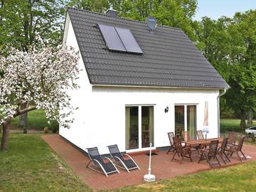 Ferienhaus für 8 Personen, mit Terrasse, mit Haustier am Plauer See
