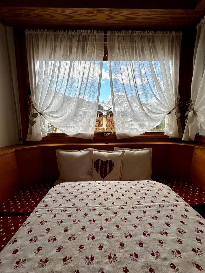 Gîte pour 4 personnes, avec balcon à Alleghe - 3