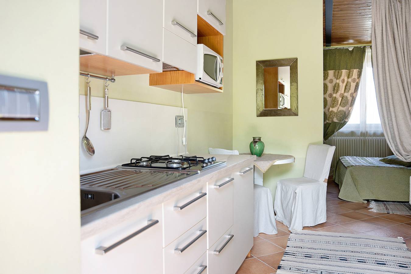 Appartement entier, Maison de vacances 'La Corte di Langa Alloggio Giada' avec piscine partagée et Wi-Fi in Cerreto Langhe, Langhe
