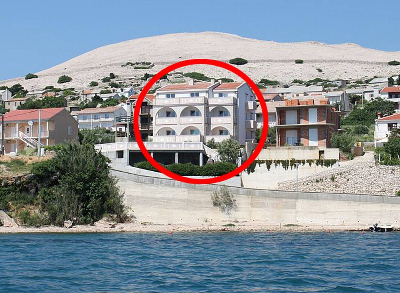 Ganze Wohnung, 1-Zimmer-Ferienwohnung mit Terrasse und Meerblick Zubovici (Pag) A-4130-g in Zubovići, Pag
