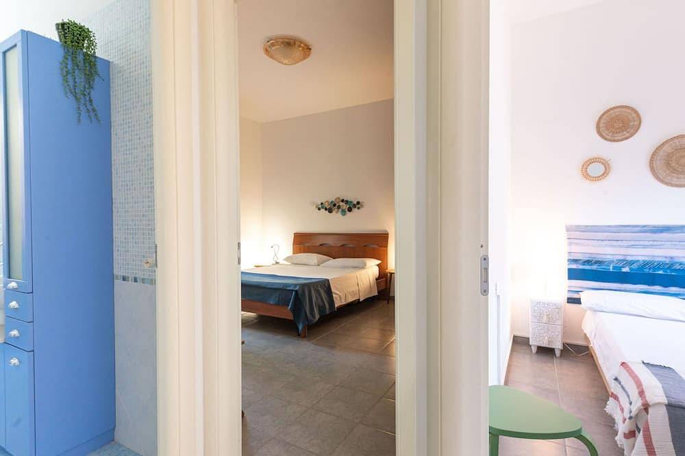 Appartement entier, Confortable appartement pour 5 personnes avec Wifi, climatisation, Tv, patio et animaux admis in Scarlino, Province de Grosseto