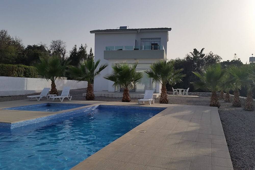 Villa for 4 People in Northern Cyprus, Cyprus