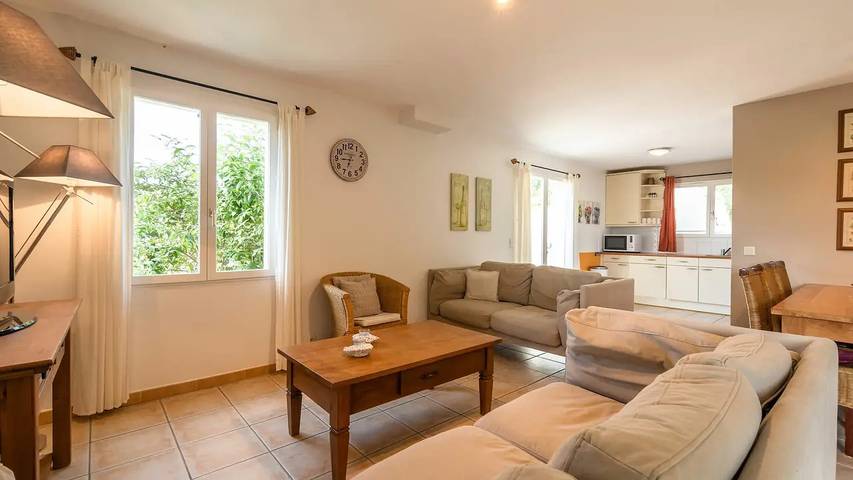 Location de vacances pour 7 personnes, avec Jacuzzi et Terrasse ainsi que Jardin et Piscine à Félines-Minervois - 3