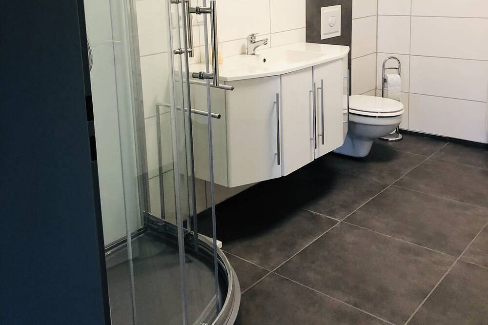 Ganze Wohnung, Gemütliche Ferienwohnung im Stadtteil Buckenhofen in Forchheim, Fränkische Schweiz