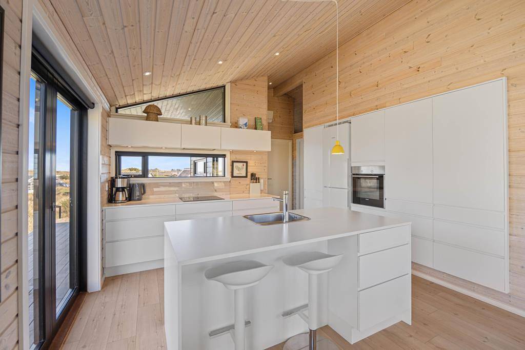 Beautiful beach-close holiday home with covered terrace in Skodbjerge, Haurvig